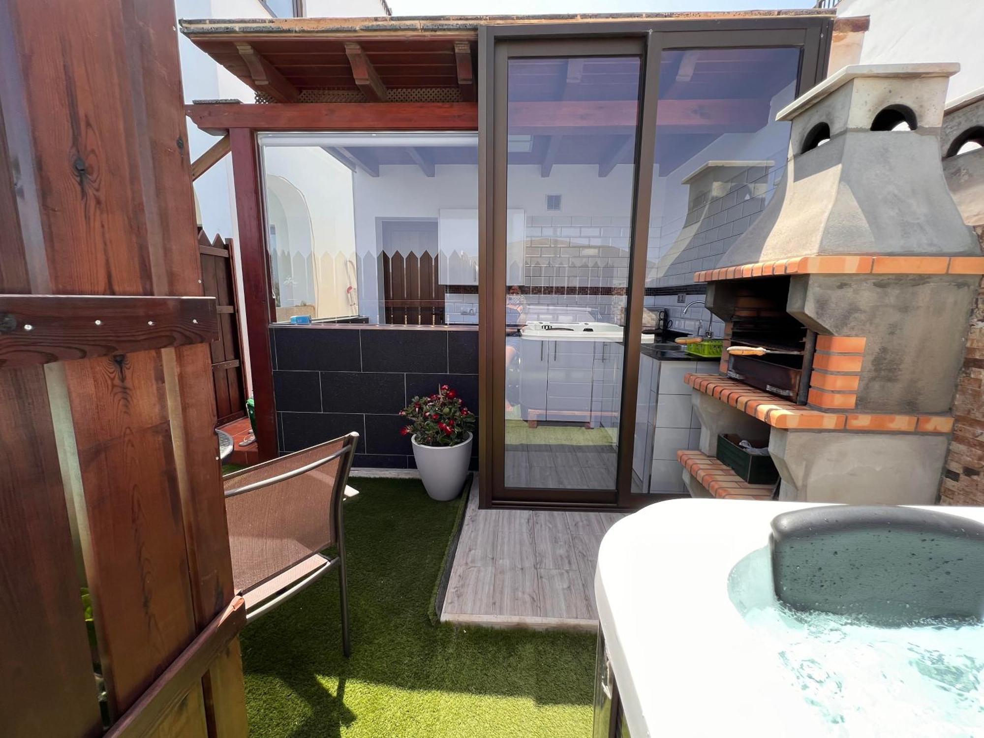 Estudio Agradable, Con Jacuzzi, Terraza Y Barbacoa, Totalmente Independiente Apartment Corralejo Exterior photo